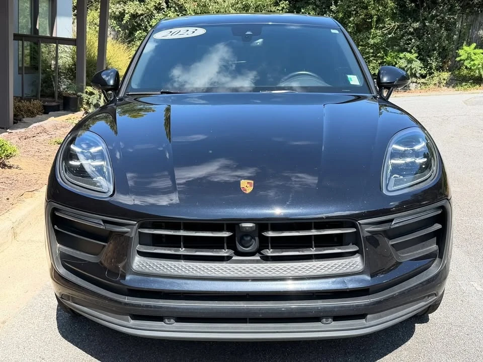 2023 Porsche Macan T - Image 18 of 19