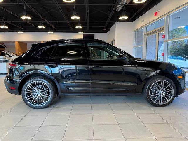 2023 Porsche Macan - Image 9 of 20