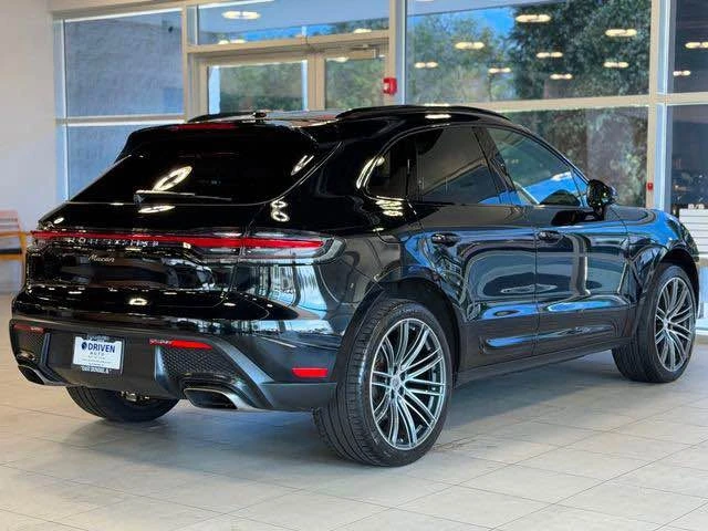 2023 Porsche Macan - Image 7 of 20