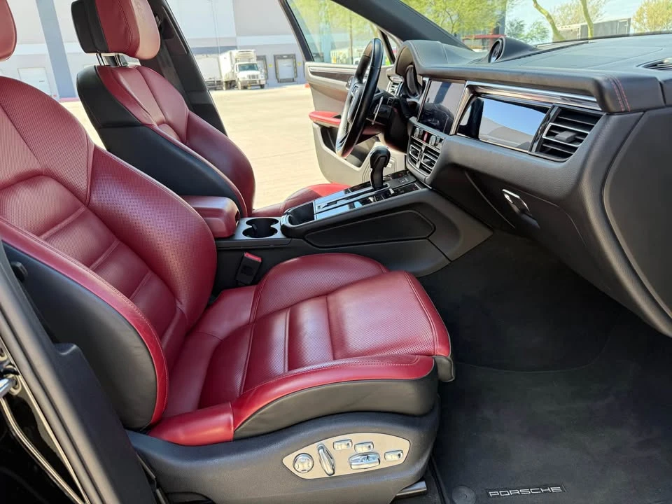 2023 Porsche Macan T - Image 11 of 14