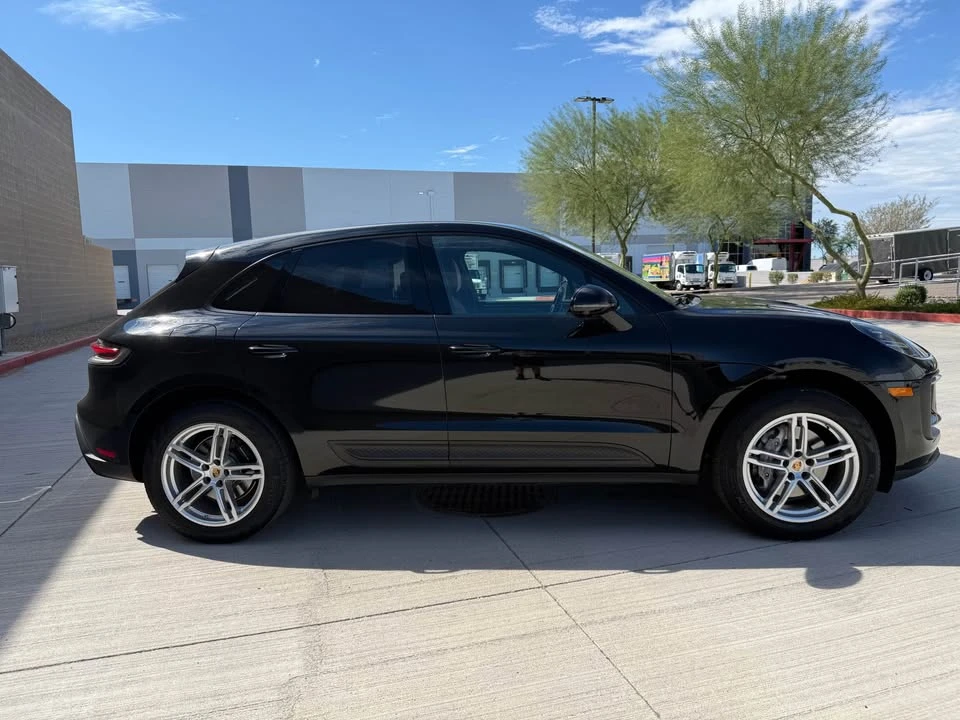 2023 Porsche Macan T - Image 9 of 14