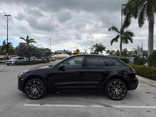 2023 Porsche Macan - Image 4 of 21