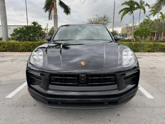 2023 Porsche Macan - Image 2 of 21