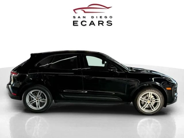 2023 Porsche Macan - Image 4 of 21