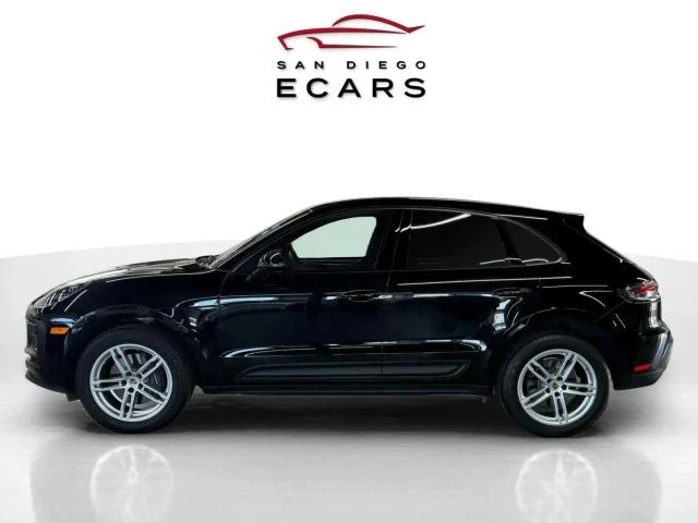 2023 Porsche Macan - Image 8 of 21