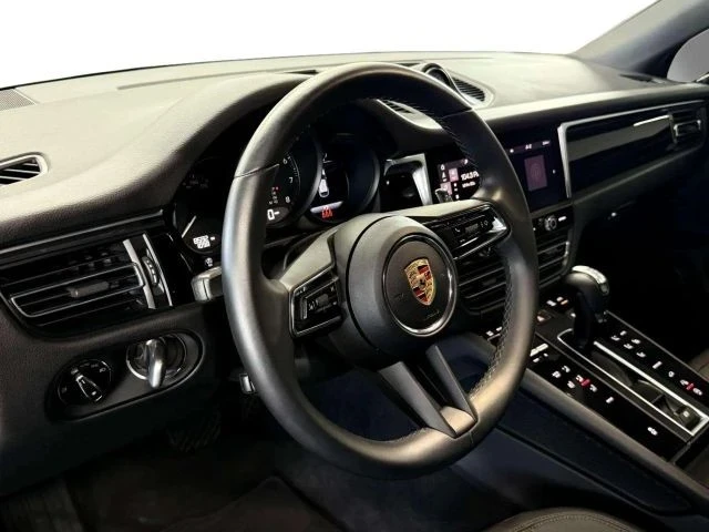 2023 Porsche Macan - Image 15 of 21