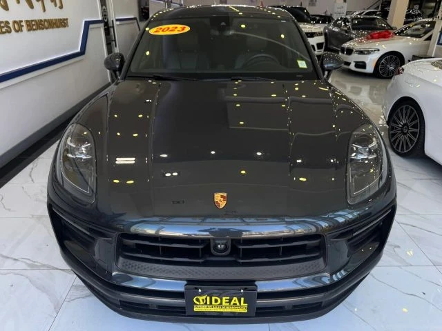 2023 Porsche Macan - Image 2 of 21