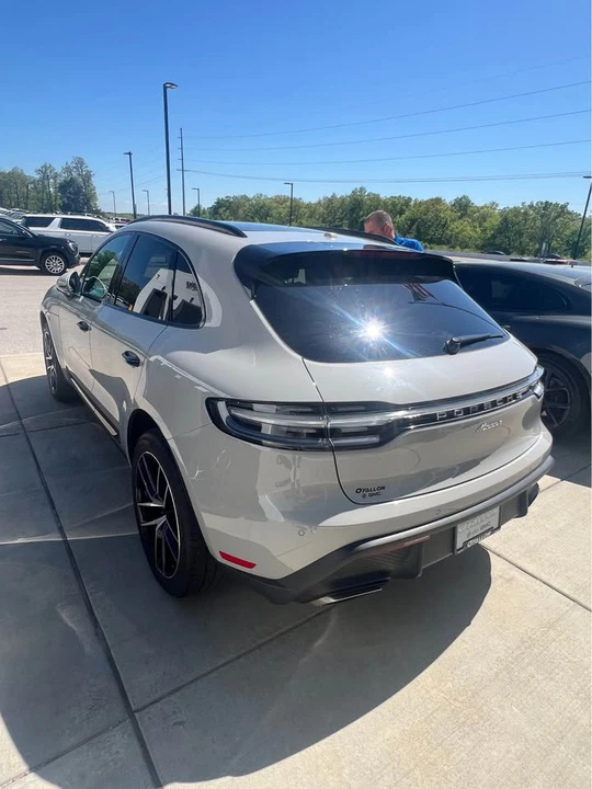 2023 Porsche Macan T - Image 3 of 6