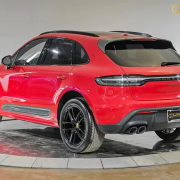 2023 Porsche Macan T