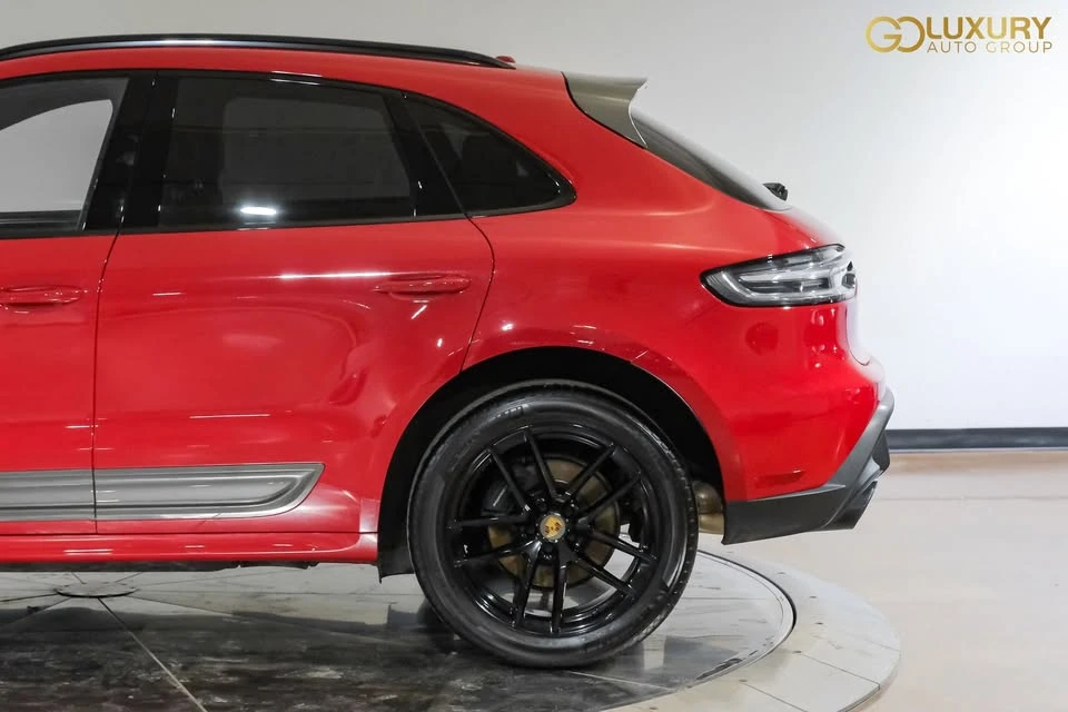 2023 Porsche Macan T - Image 14 of 20