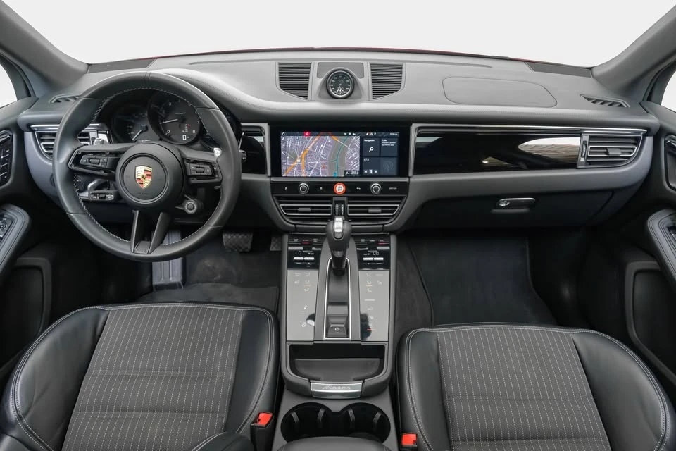 2023 Porsche Macan T - Image 12 of 20