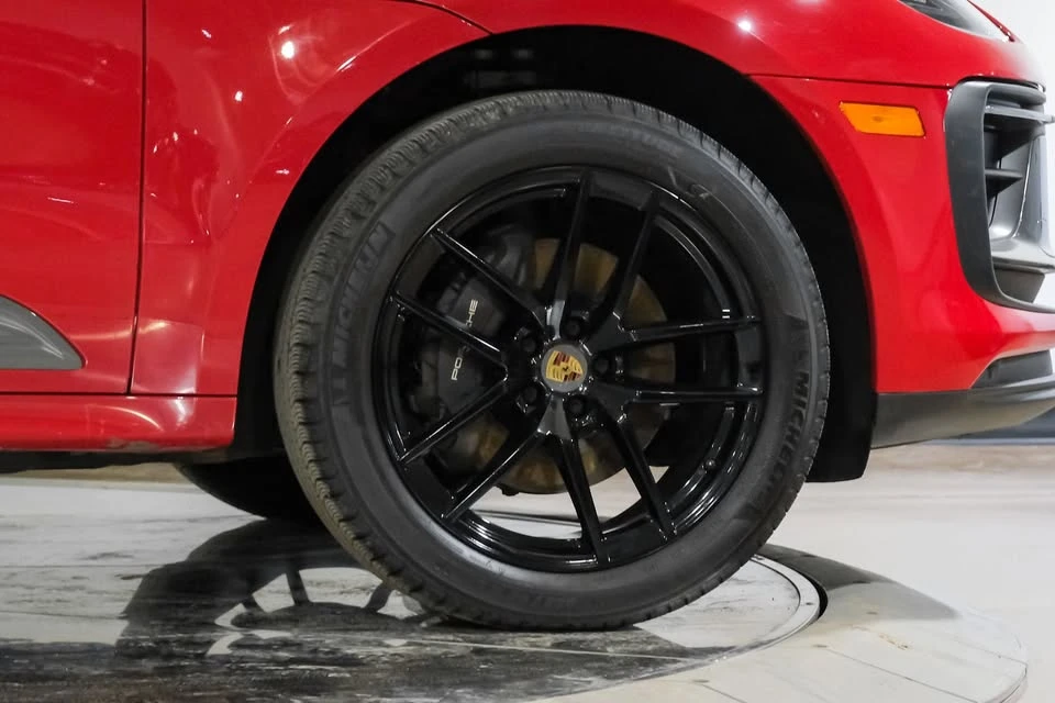 2023 Porsche Macan T - Image 3 of 20