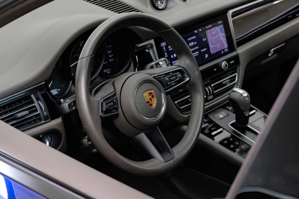 2023 Porsche Macan T - Image 4 of 20