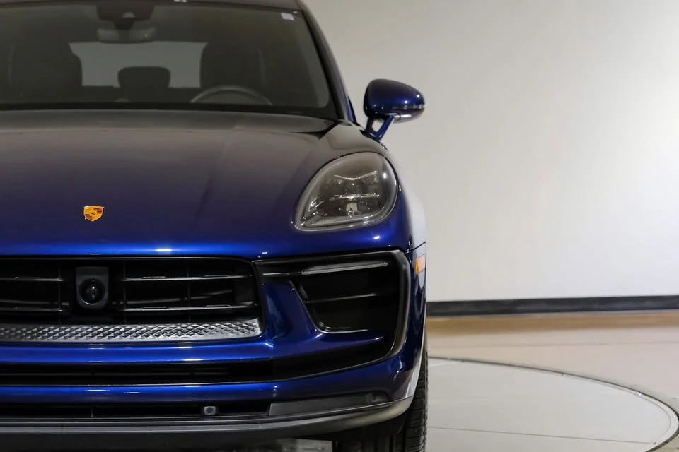 2023 Porsche Macan T - Image 10 of 20