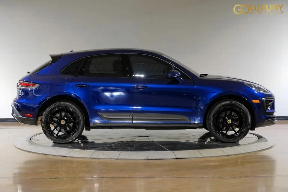 2023 Porsche Macan T - Image 12 of 20