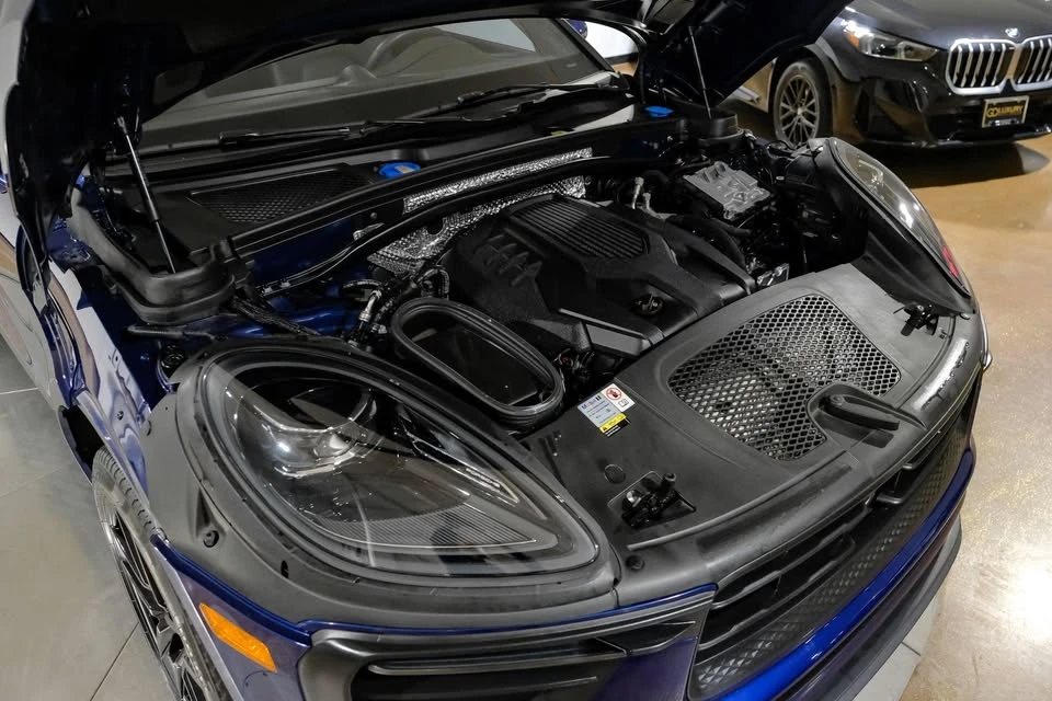 2023 Porsche Macan T - Image 2 of 20