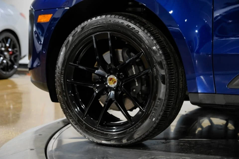 2023 Porsche Macan T - Image 15 of 20