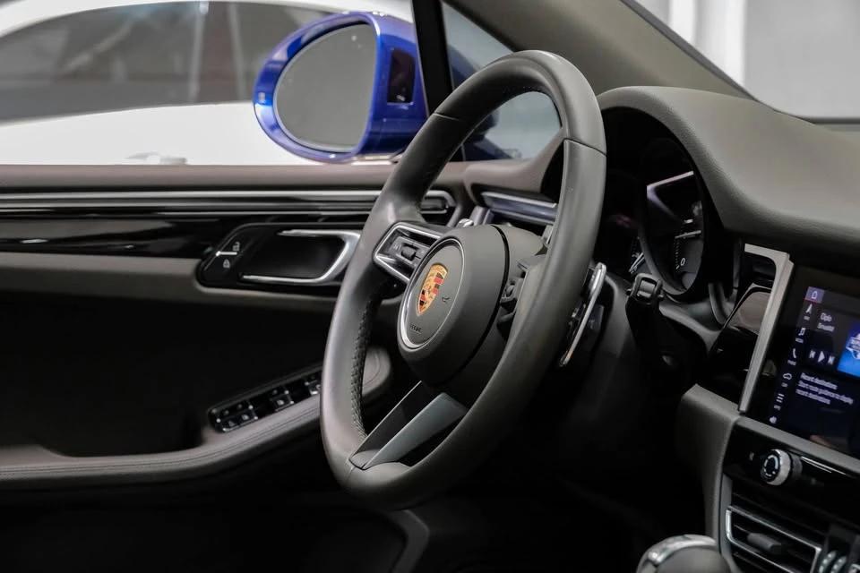 2023 Porsche Macan T - Image 19 of 20