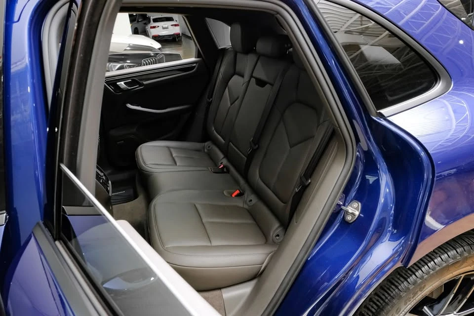 2023 Porsche Macan T - Image 15 of 20