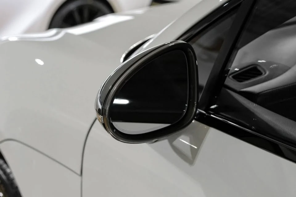 2023 Porsche Macan T - Image 10 of 20