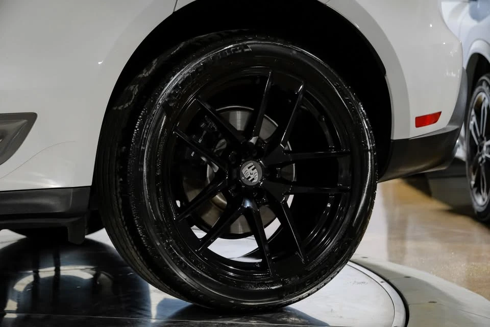 2023 Porsche Macan T - Image 5 of 20