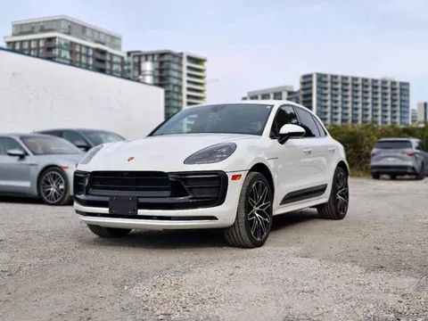 2023 Porsche Macan T 4dr SUV