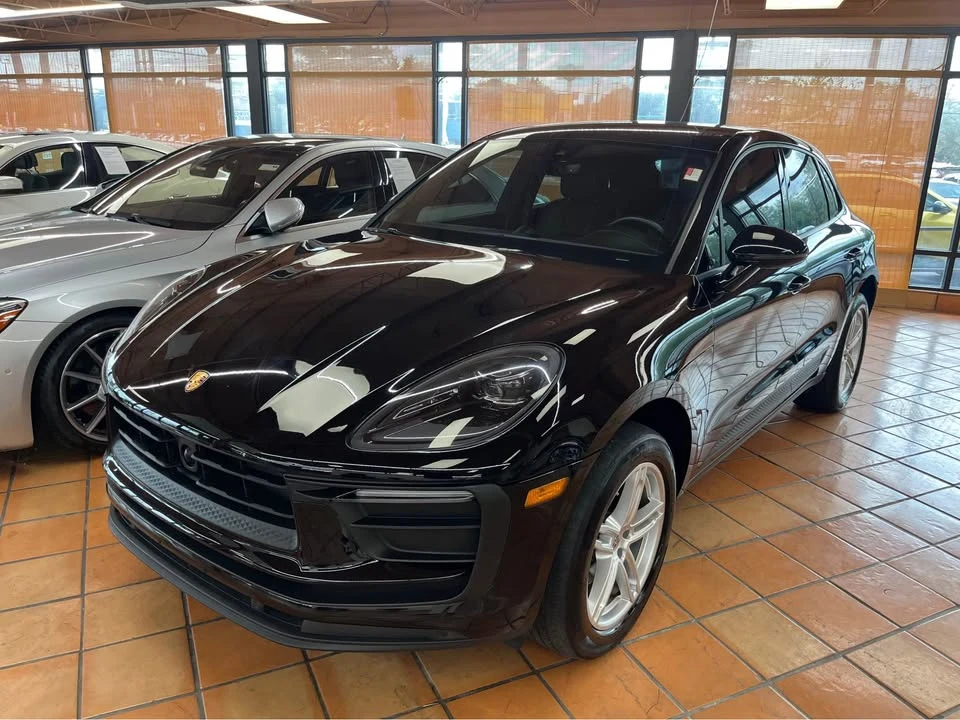 2023 Porsche Macan T - Image 2 of 8