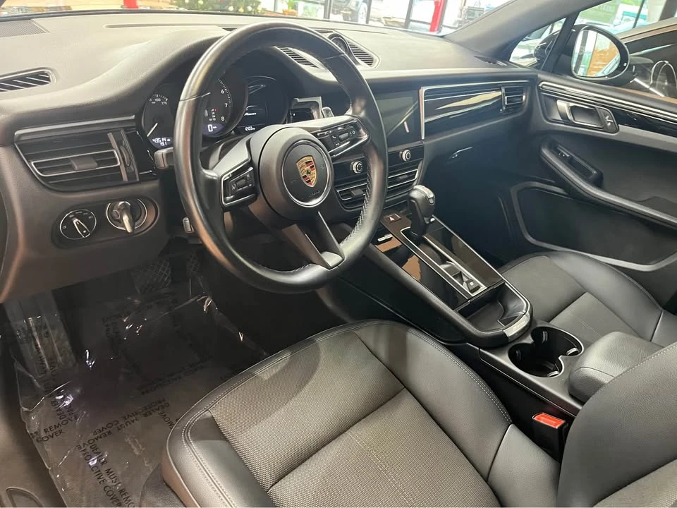 2023 Porsche Macan T - Image 8 of 8