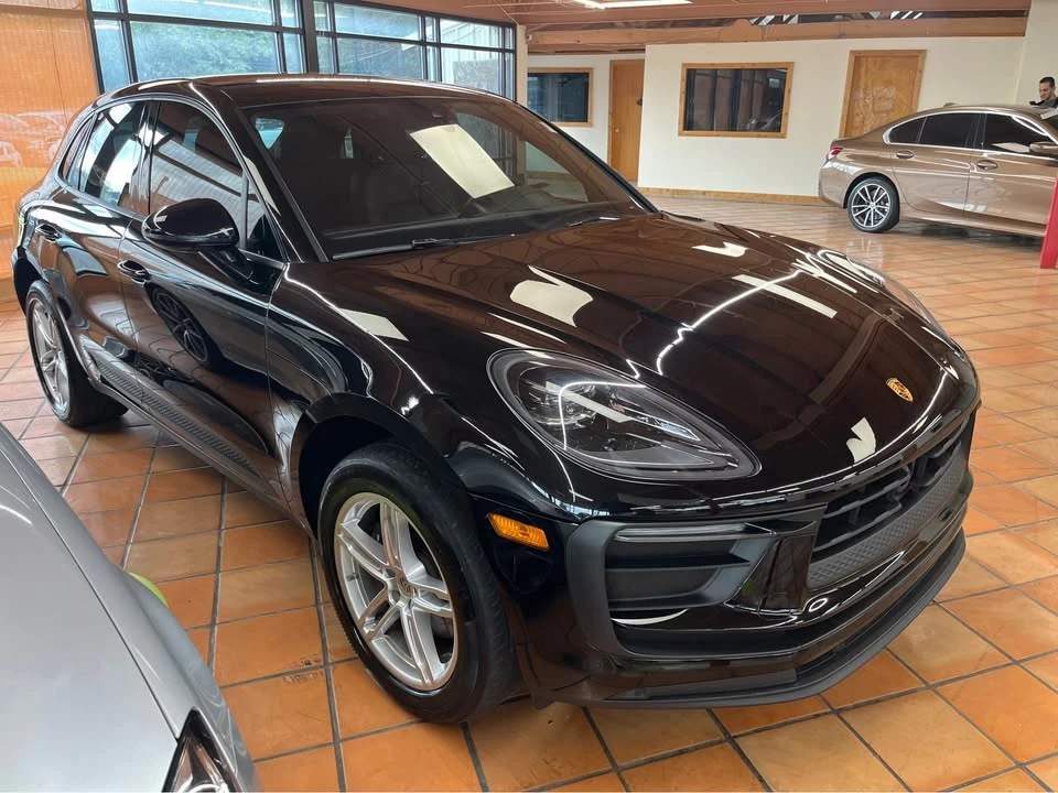 2023 Porsche Macan T - Image 3 of 8