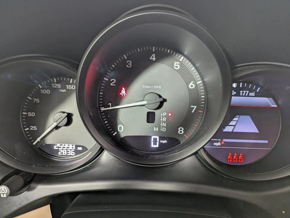2023 Porsche Macan T - Image 8 of 12