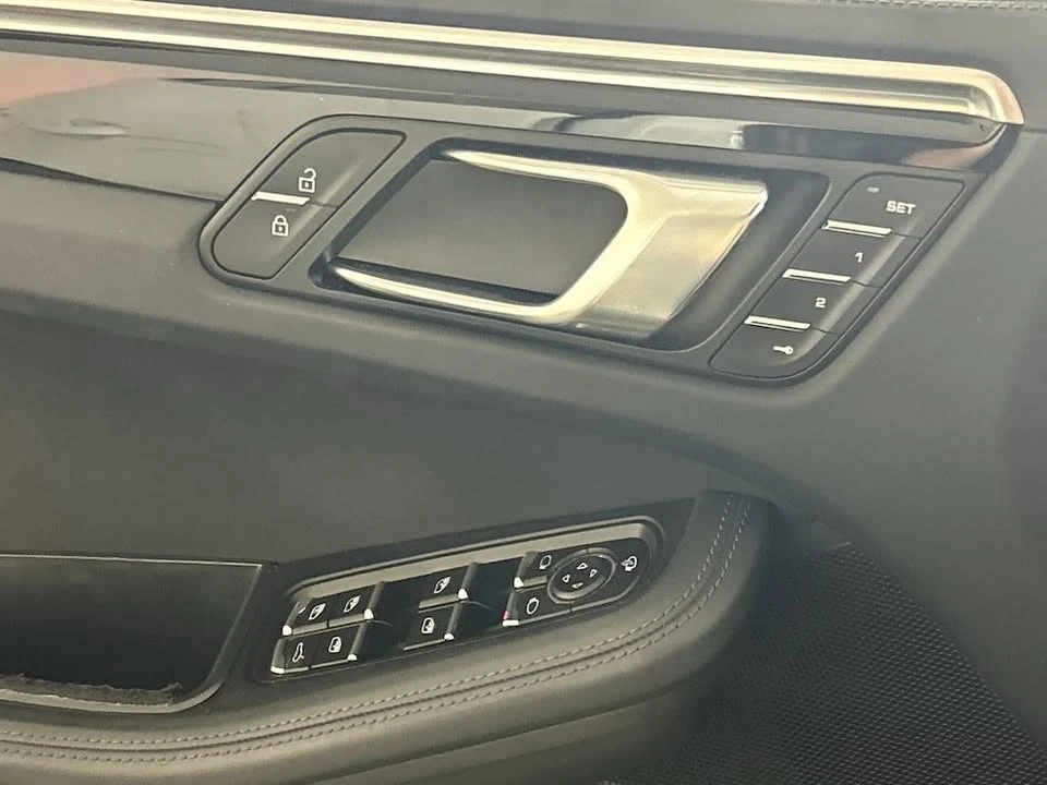 2023 Porsche Macan T - Image 19 of 19