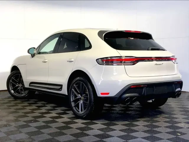 2023 Porsche Macan T - Image 3 of 8