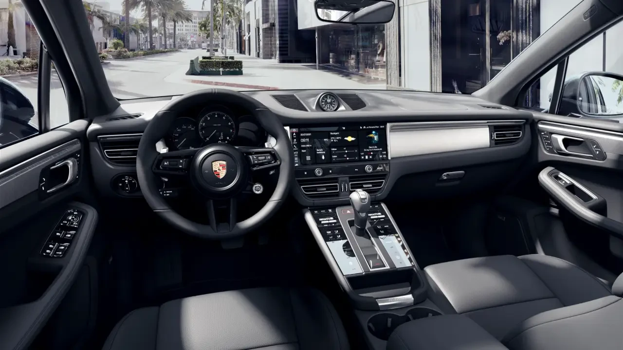 2023 Porsche Macan T - Image 4 of 13