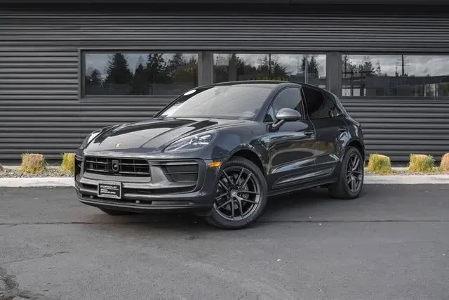 2023 Porsche Macan T - Image 13 of 13