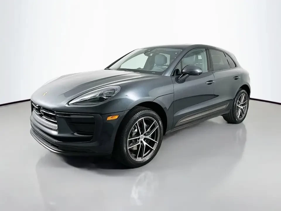 2023 Porsche Macan T - Image 11 of 13