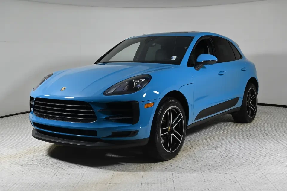 2023 Porsche Macan T - Image 11 of 13