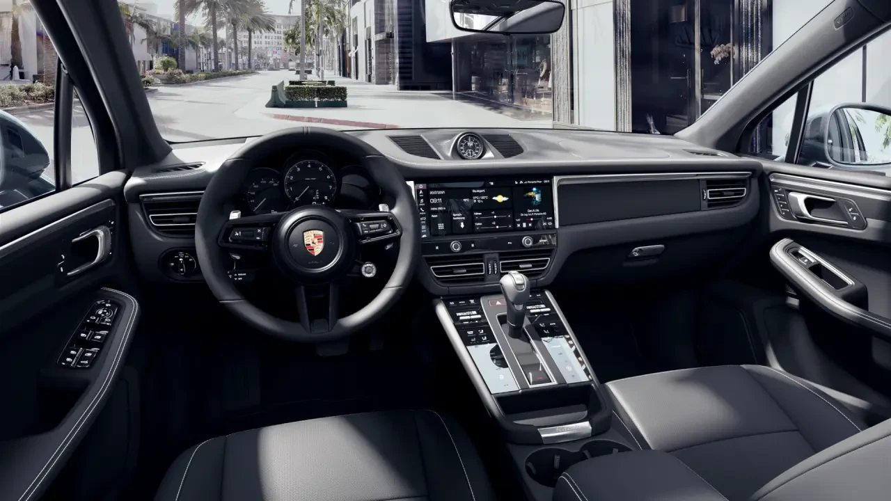2023 Porsche Macan T - Image 4 of 13