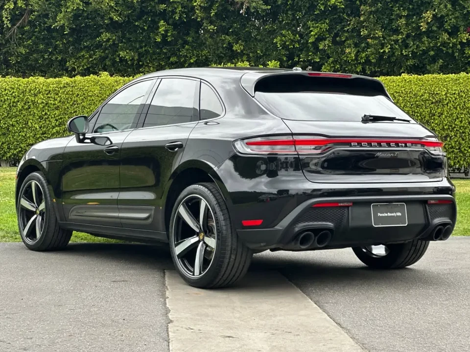 2023 Porsche Macan T - Image 3 of 6
