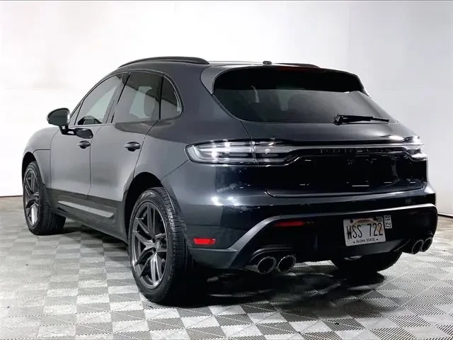 2023 Porsche Macan T - Image 3 of 6