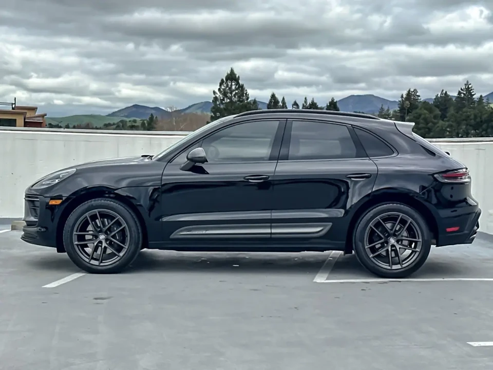 2023 Porsche Macan T - Image 2 of 13