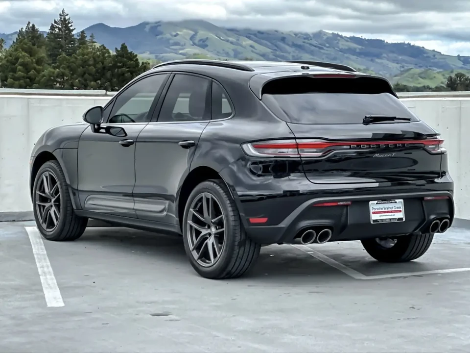 2023 Porsche Macan T - Image 3 of 13