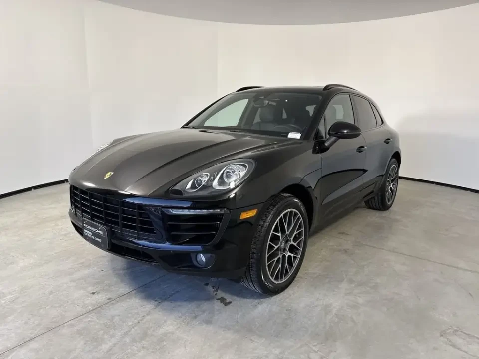2023 Porsche Macan T - Image 10 of 13