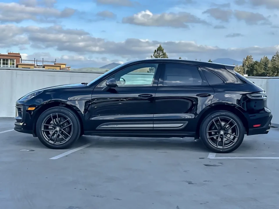 2023 Porsche Macan T - Image 2 of 8