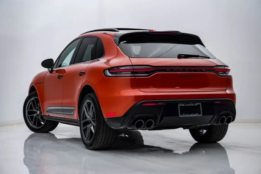 2023 Porsche Macan T - Image 4 of 8