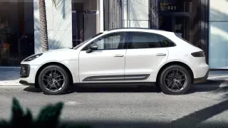 2023 Porsche Macan T - Image 2 of 4