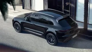 2023 Porsche Macan T - Image 4 of 4