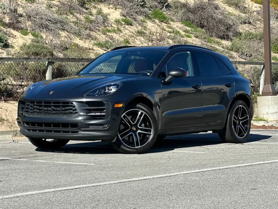 2023 Porsche Macan T - Image 5 of 5