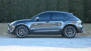 2023 Porsche Macan T - Image 2 of 4