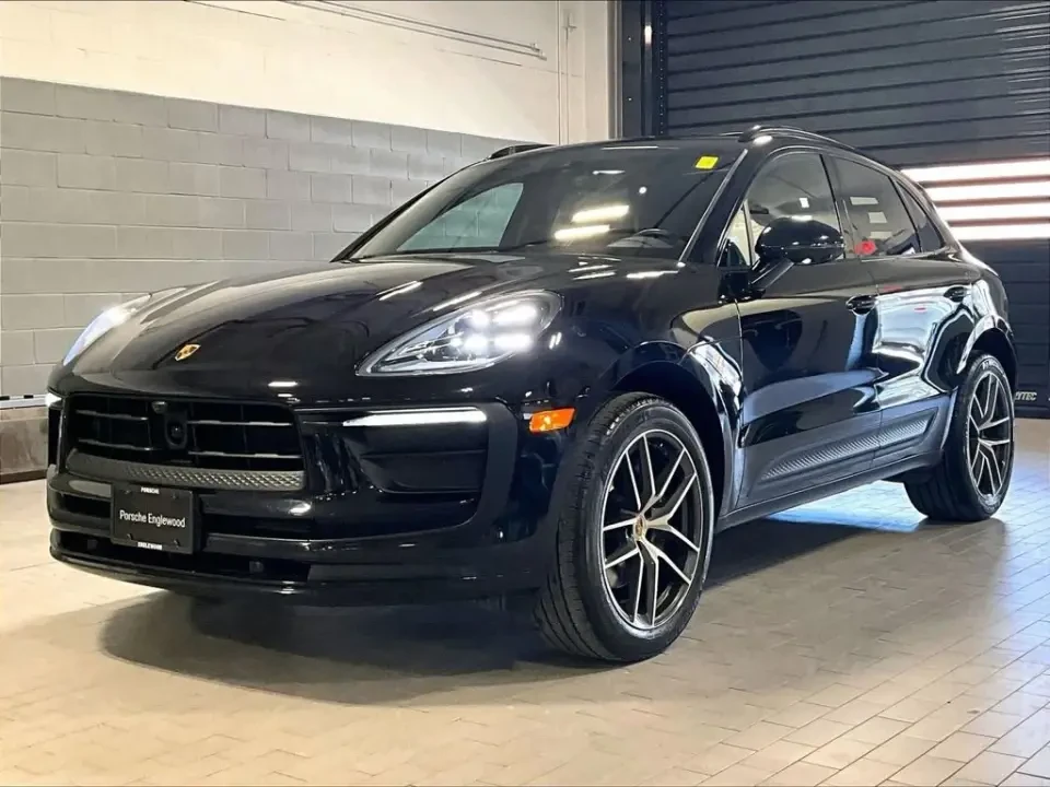 2023 Porsche Macan T - Image 11 of 13