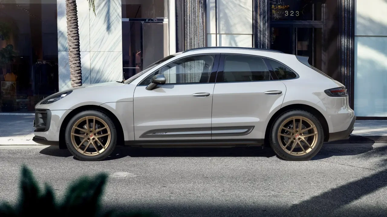 2023 Porsche Macan T - Image 2 of 6